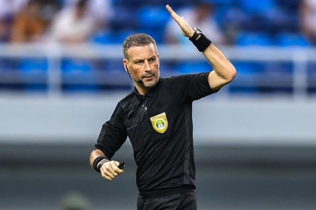 佩德罗, 表现的不满, jpg